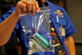 Quy định mang chất lỏng lên máy bay gồm những gì? [MỚI NHẤT]