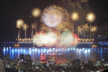Lễ hội pháo hoa Busan rực rỡ